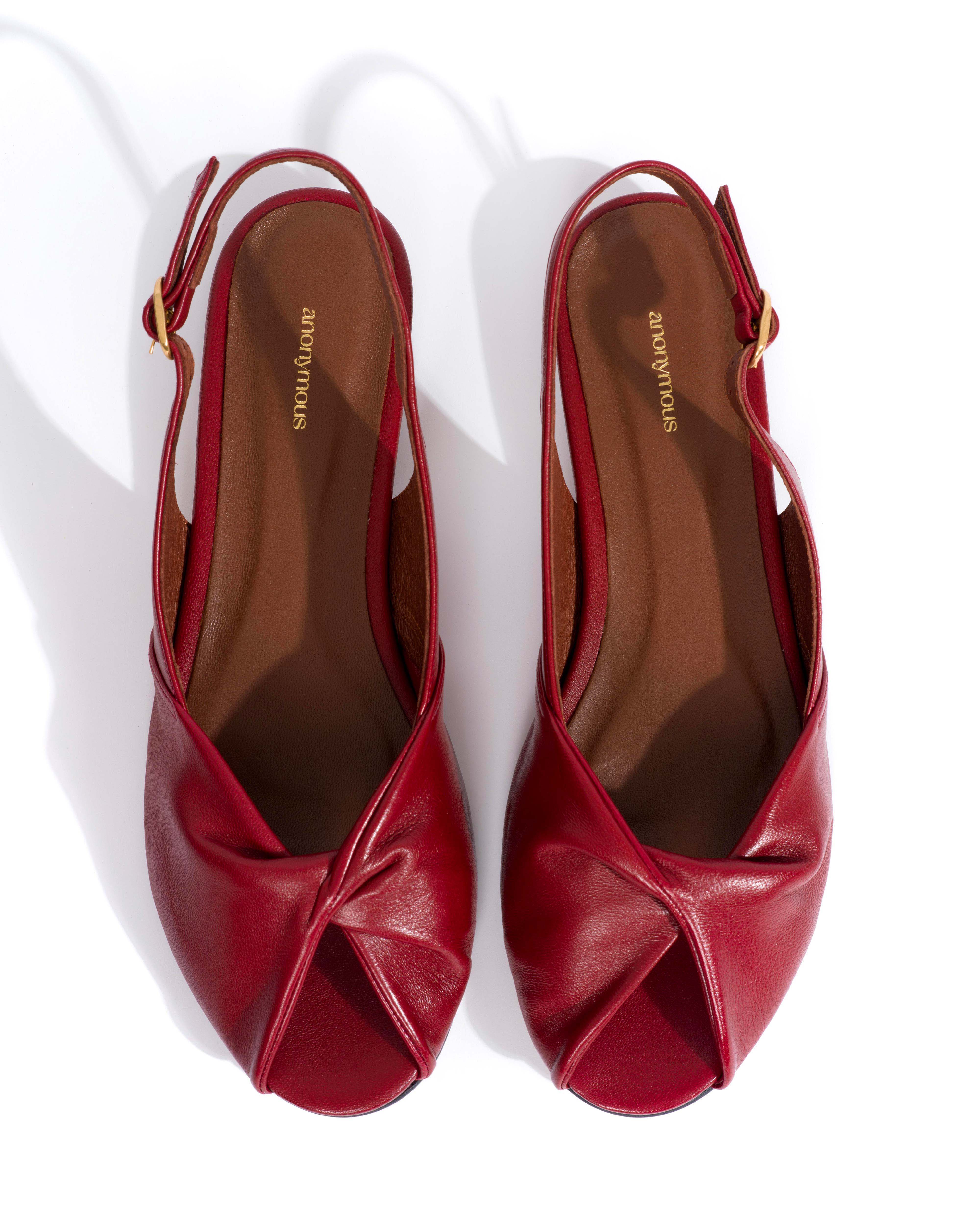 Magda 20 Silky lamb Pomegranate