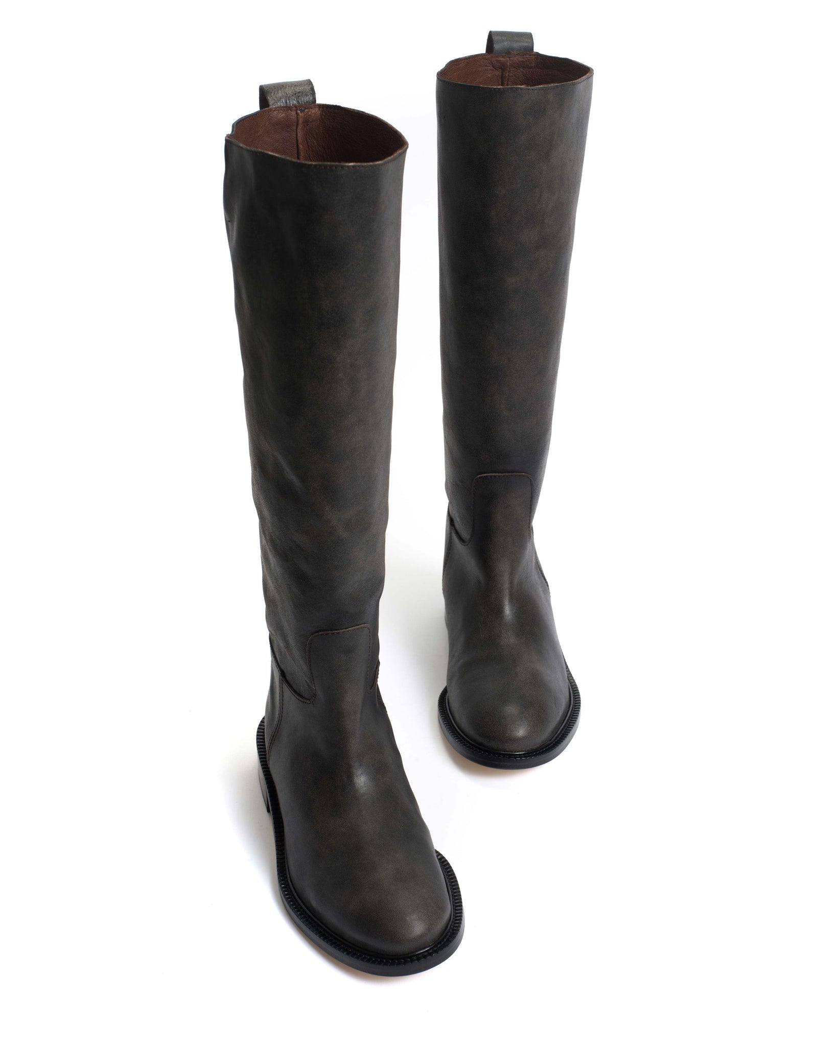 Semih Distressed vegetable tanned calf Off black - Anonymous Copenhagen