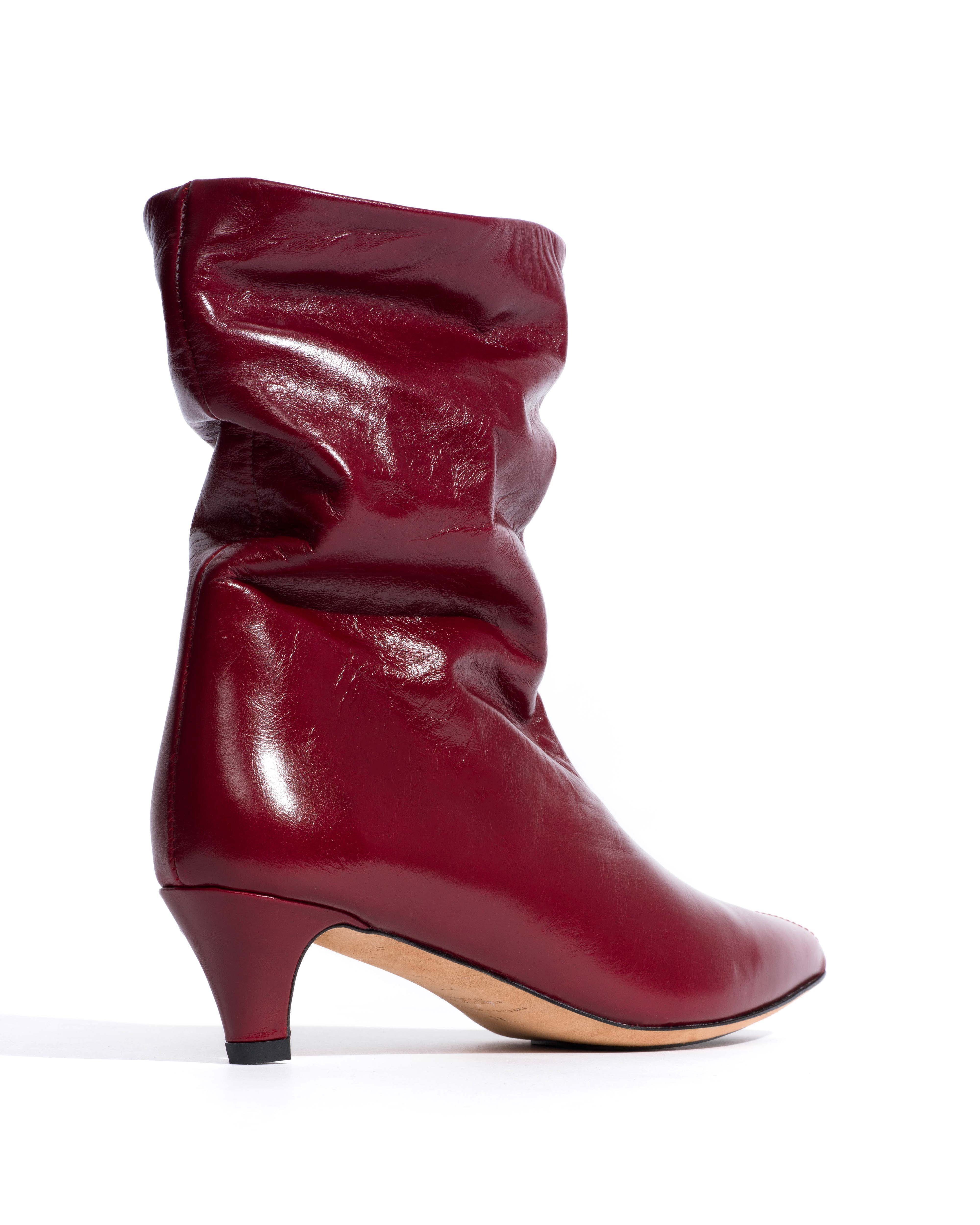 Sweeney 40 stiletto Crinkled soft calf Pomegranate