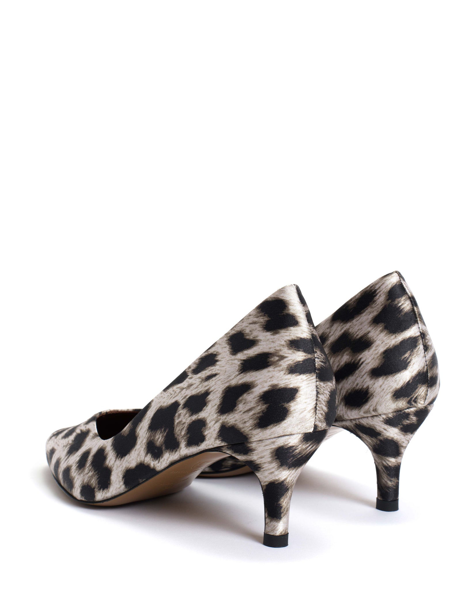 Trini 55 Satin print Snow leopard - Anonymous Copenhagen