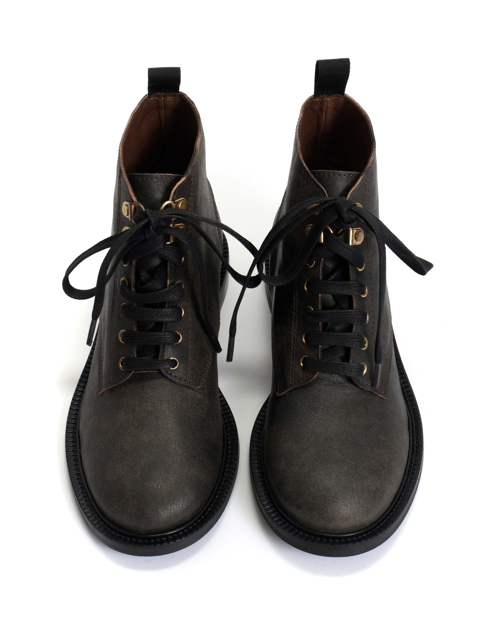 Valery Distressed vegetable tanned calf Off black - Anonymous Copenhagen