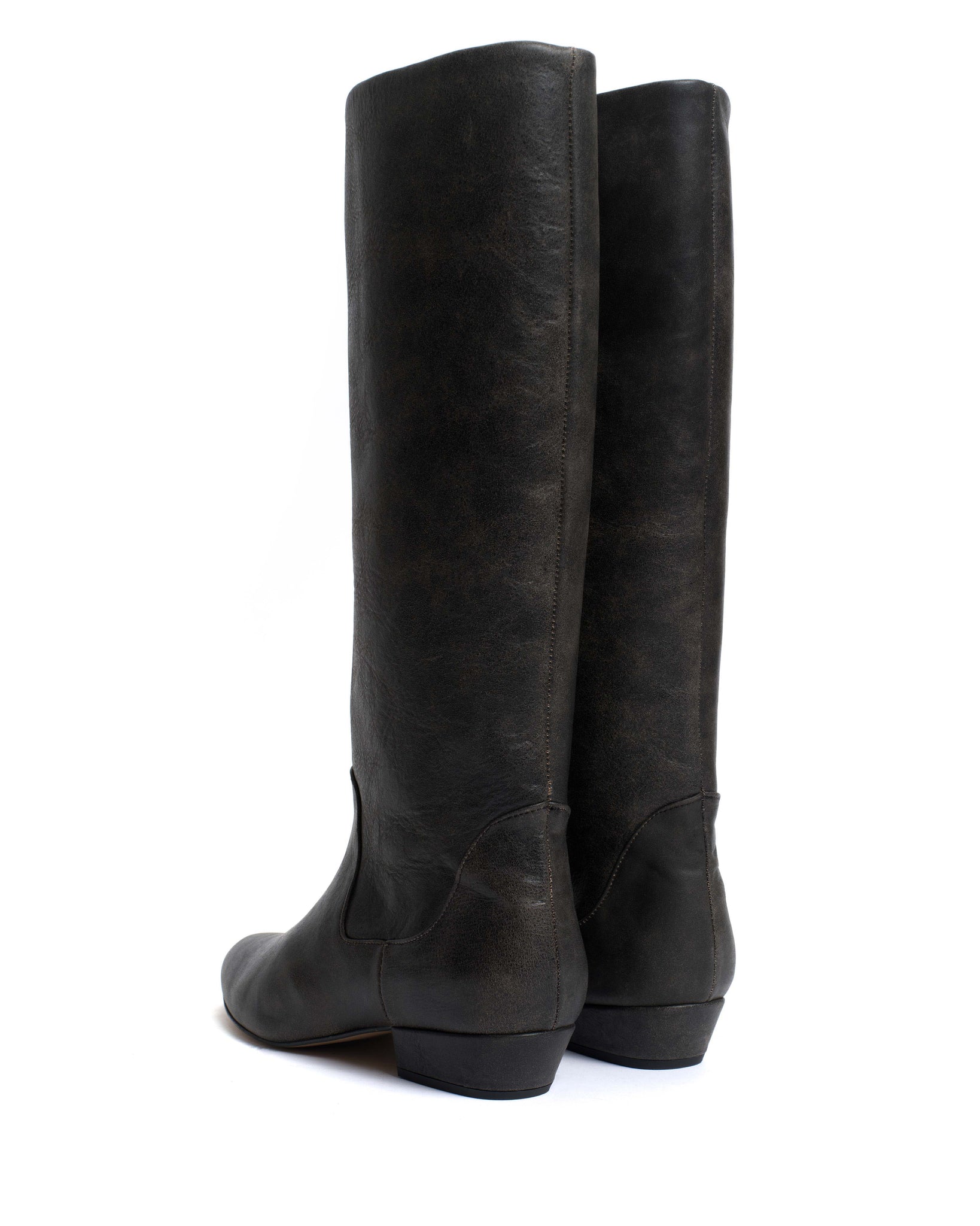 Valle 20 Distressed vegetable tanned calf Off black - Anonymous Copenhagen