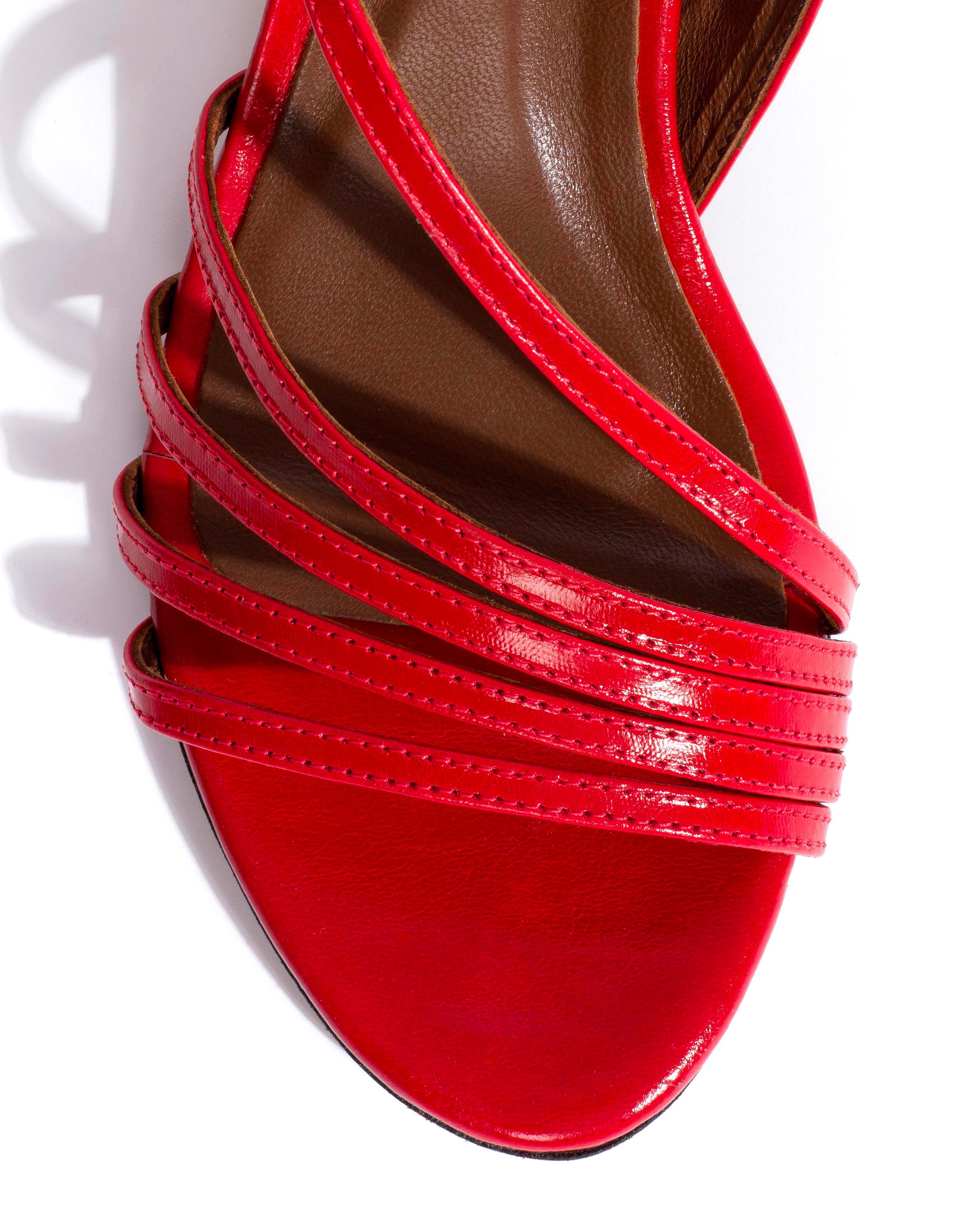 Naia 55 Crinkled polished goat Scarlet