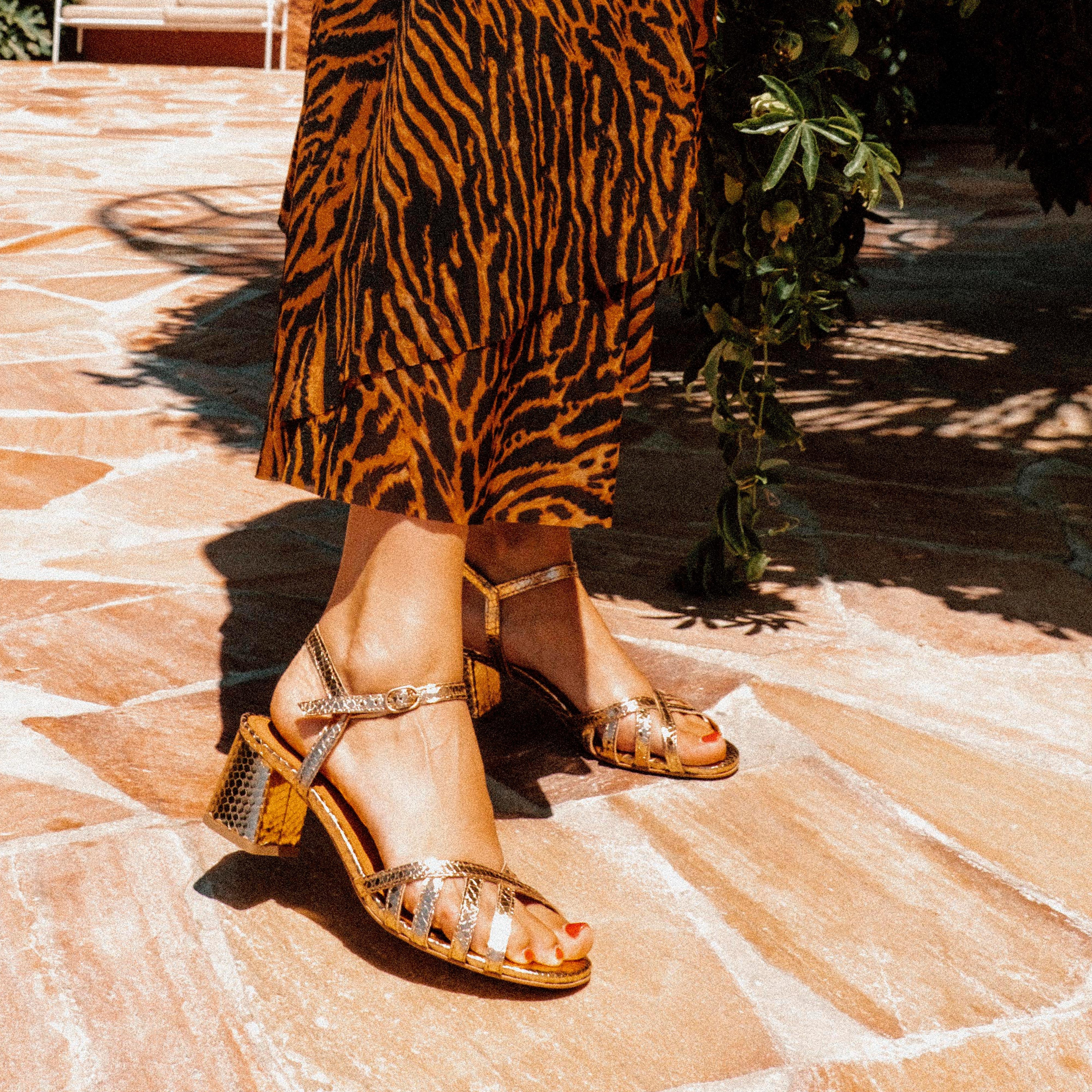 Issi 55 Metallic snake calf Gold